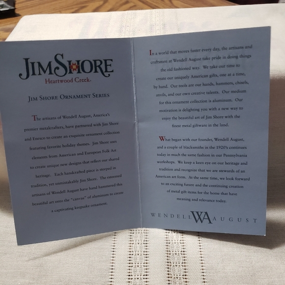 Beautiful Jim Shore and Wendell August Forge Santa in Sleigh Ornament - Picture 7 of 10